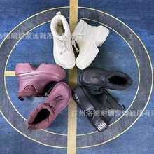 2025新款 纯原卡洛驰cross 雪地靴 女款 雪屋蓬蓬暖靴 短筒 户外