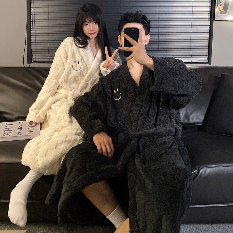 산호 양털 나이트 가운 여성의 가을과 겨울 긴 목욕 가운 남자의 새로운 두꺼운 플란넬 목욕 가운 홈 옷 커플 스타일