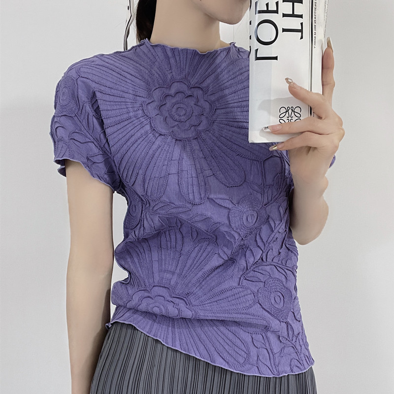 Miyake Pleated Short-sleeved 2024 Summer New Round Neck Sunflower T-shirt Slim-fit Slimming Stretch All-match Top