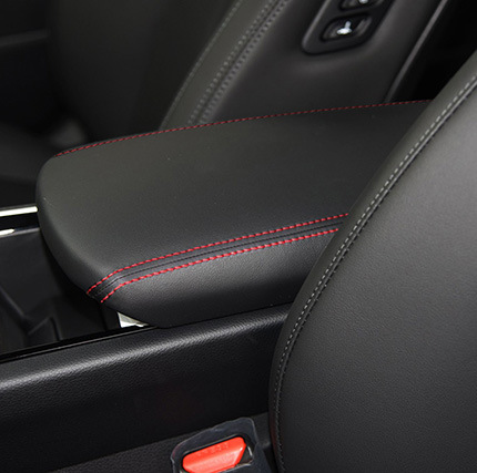 Armrest box: 11-25款起亚K5亚远舰K5 Box Cover - 2020-2025-black-leather-red-stitching