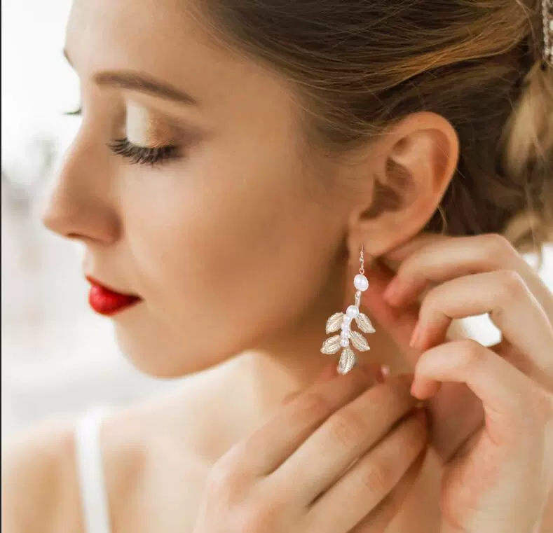 咔饰彤 Fashionable earrings from pearl, accessory for bride, European style
