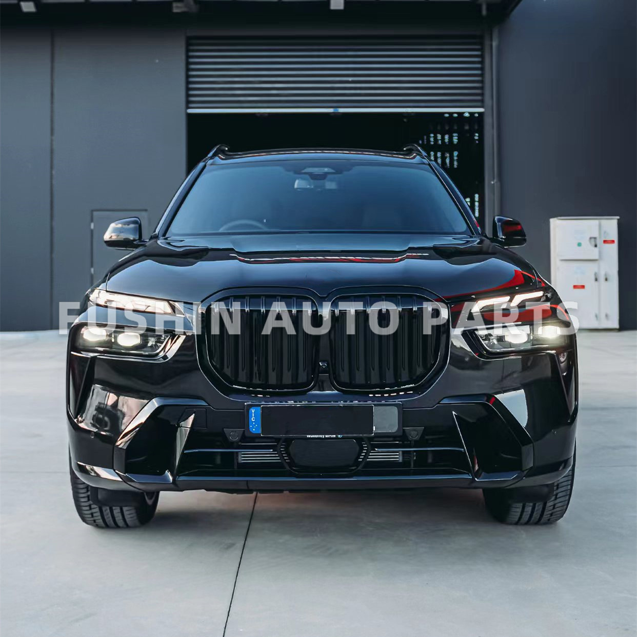 Решетка радиатора BMW X7 глянцевая черная