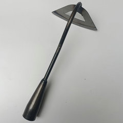 Hollow-handled hoe, vintage manganese steel tool for weeding, land clearing, and grass removal—ideal for vegetable gardening, soil loosening, and durable enough for both indoor and outdoor dual-use applications.