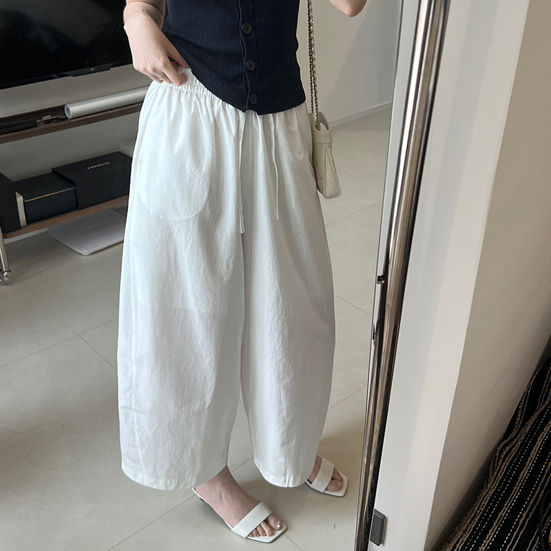 Lightweight Anti-Wrinkle Scimitar Pants for Women in Summer with Elastic Waist, Loose, Casual, Versatile, Slimming, Nine-Point Wide-Leg Penguin Pants