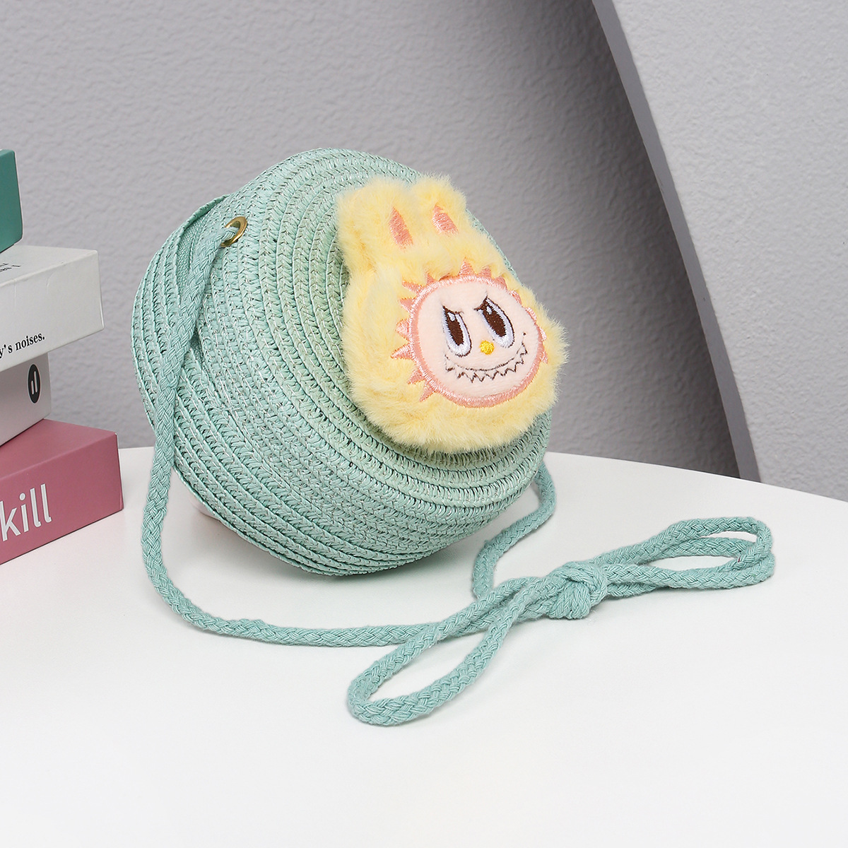 민트 그린 라운드 백 + 노란색 천