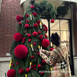 拍照氛围感网红2025年球商用打卡装扮圣诞树绒布门店圣诞创意摆件