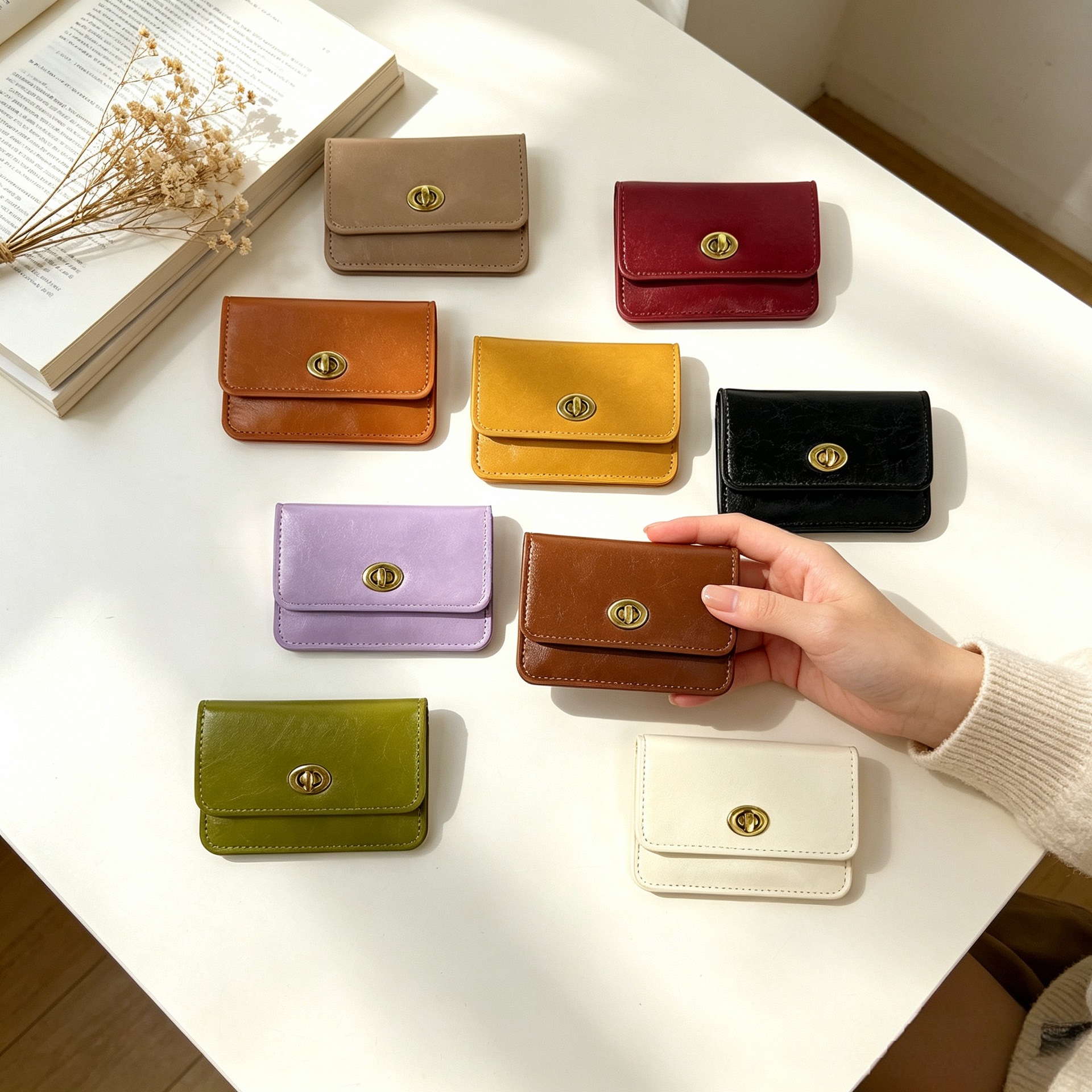 새로운 크로스보더 스타일의 컴팩트하고 심플하며 고급스러운 솔리드 컬러의 멀티 카드 슬롯 동전 지갑 및 명함 케이스