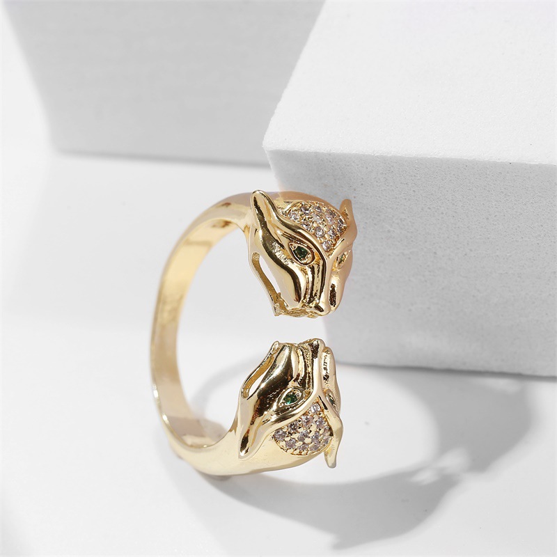 Fashion Copper Inlaid Zirconium Leopard Open Ring display picture 4