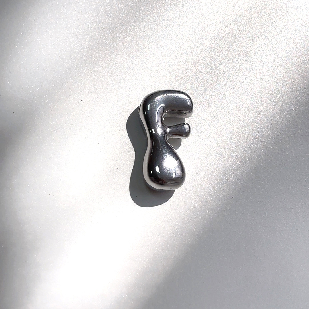 Colgante de estilo europeo y americano de acero inoxidable mini burbuja colgante de letras inglesas accesorios DIY joyas