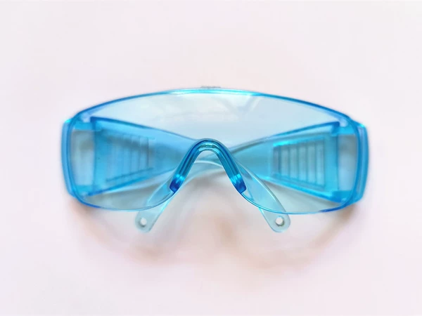 Голубой (Light blue)