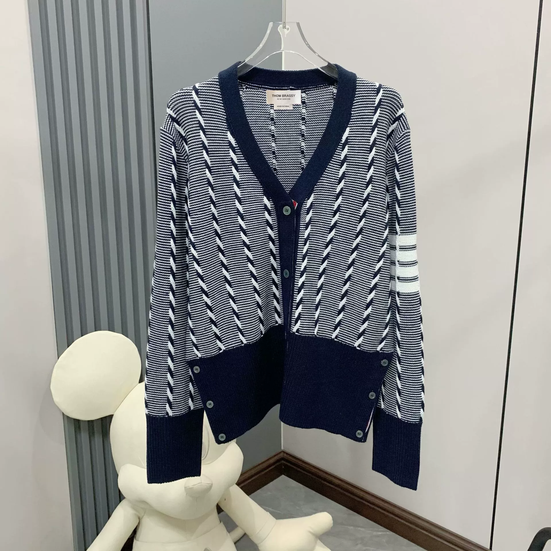 9257 толстый свитой кардиган трикотажный модный внешний кардиган новый кардиган TB ретро с длинными рукавами модный универсальный