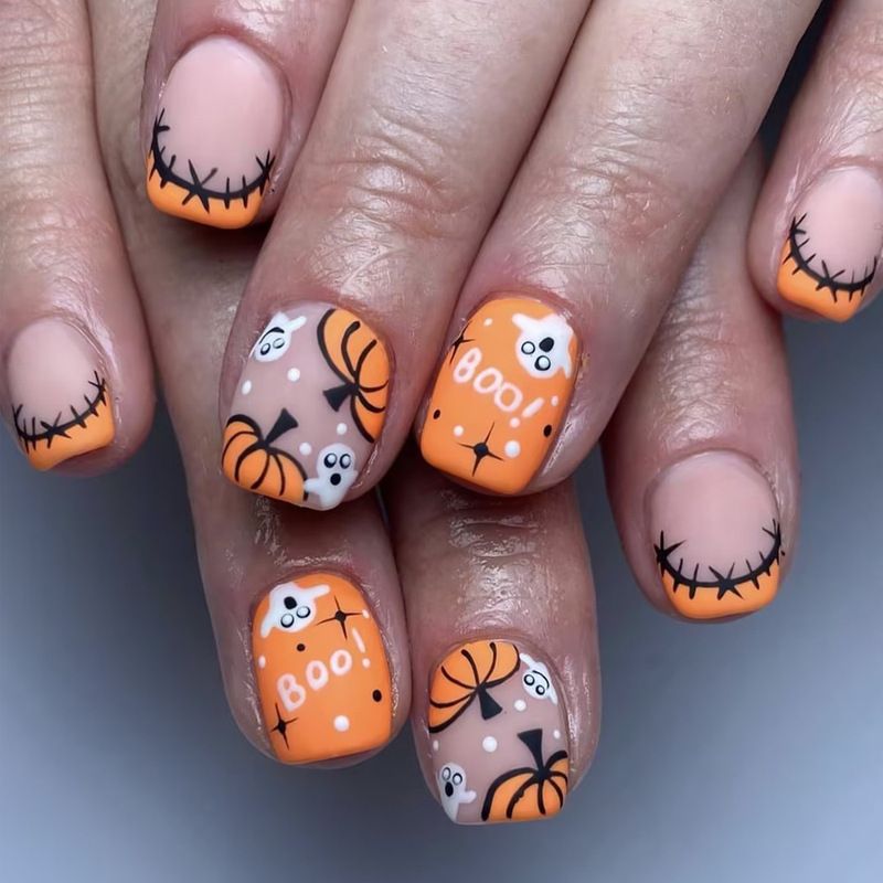 New Halloween 24-Piece Set of Wearable Nails, Small Pumpkin Fake Nails, Popular Nail Art Patches for Festival Wear