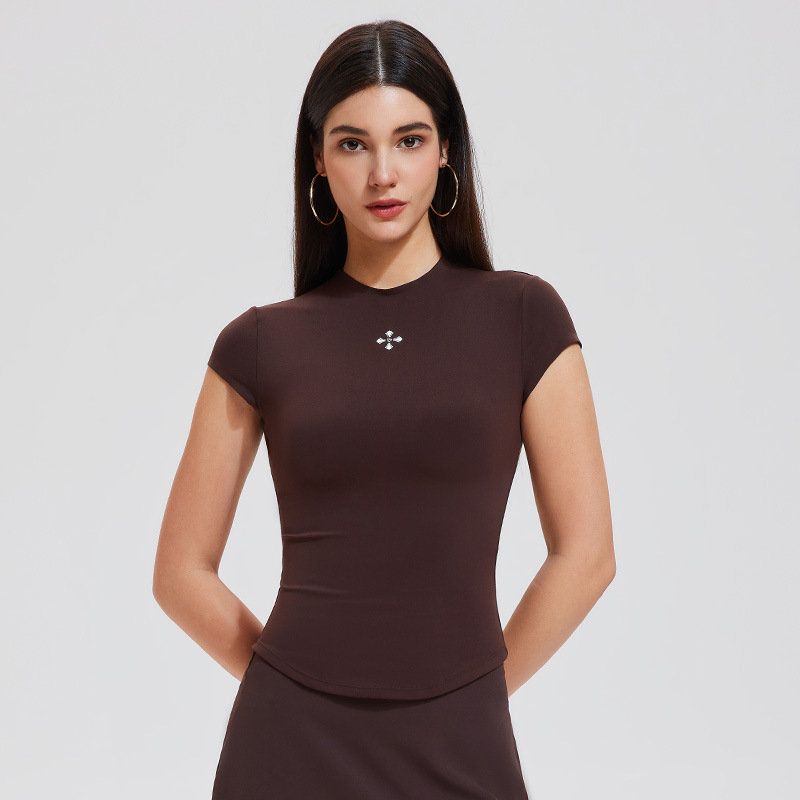 Verano nuevo estilo running yoga pantalones cortos moda femenina delgado fitness manga corta traje deportivo de ocio de chica caliente de alta gama