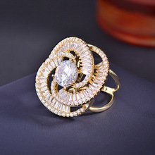 百搭小众螺旋几何丝巾扣设计感微镶锆轻奢X环围巾方巾扣配饰批发