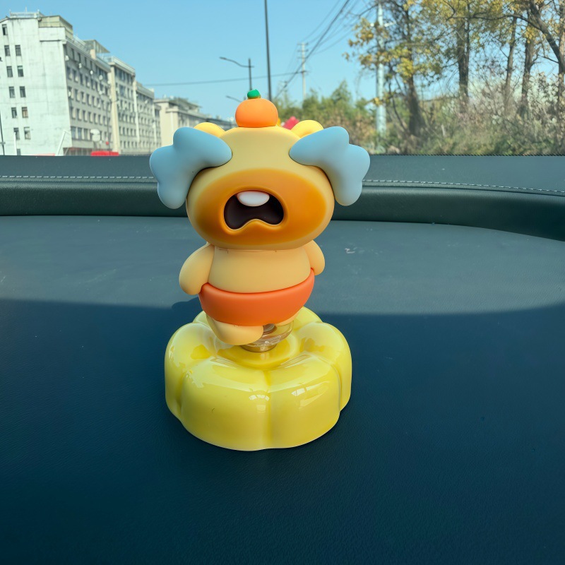 Trendy Capybara Lulu Spinning Car Dashboard Ornament Decoration Small Gift