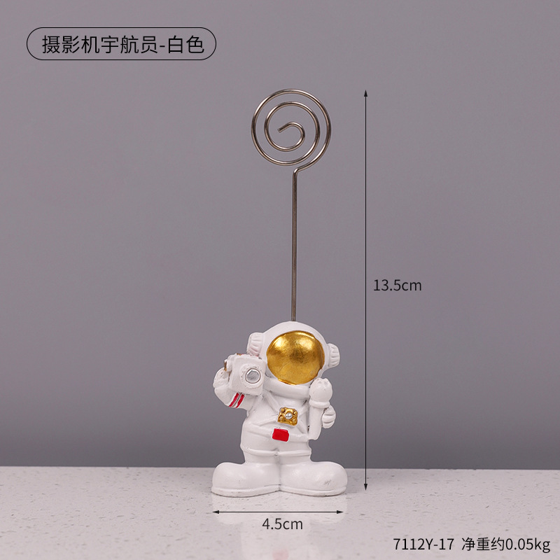 Creative three-dimensional mini astronaut spaceman business card holder desktop photo holder desktop small ornaments resin crafts