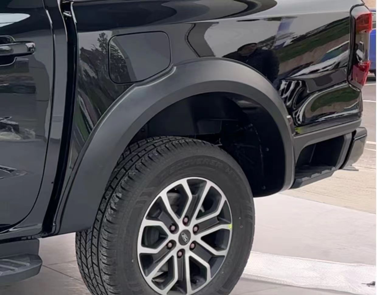 Wheel Eyebrow Fender Flare with Lights for 21-23 Ford Ranger