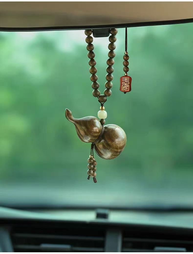 Green Sandalwood Gourd Car Pendant 2026 New Model High-End Rearview Mirror Ornament for Protection and Safety Wooden for Men and Women
