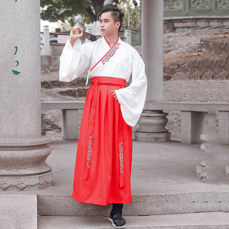 큰 소매, 위쪽은 흰색, 아래쪽은 빨간색 남성 스타일