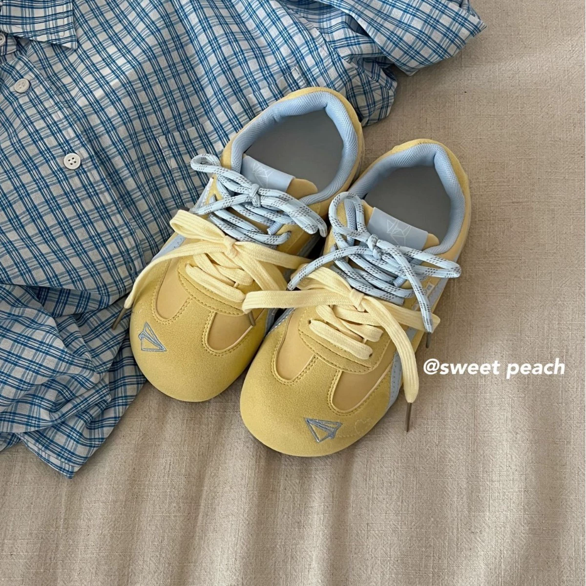 Корейские универсальные кроссовки для женщин 2025, новые весенне-летние белые кроссовки на толстой подошве, повседневные кроссовки в стиле Форреста Гампа, модные женские кроссовки