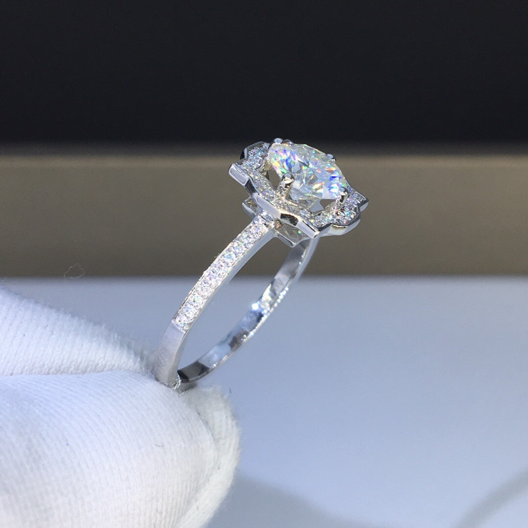 American Mosan Diamond Plating PT950 Platinum HW Same Style Open Square Bag Women's Ring Micro Set Fashion_voghion.com