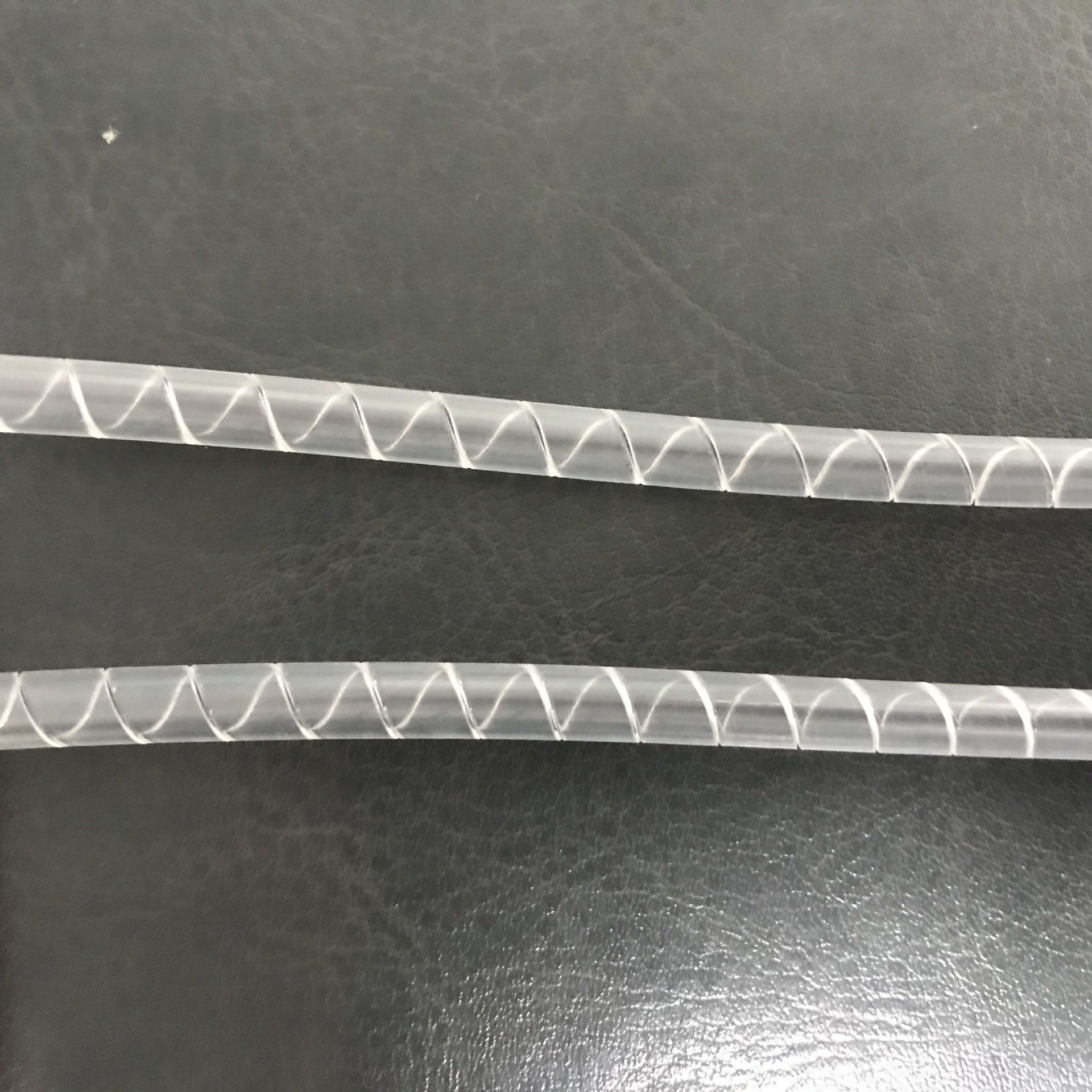 厂家供应  线缆保护管 铁氟龙缠绕管 PE缠绕管 硅胶缠绕管