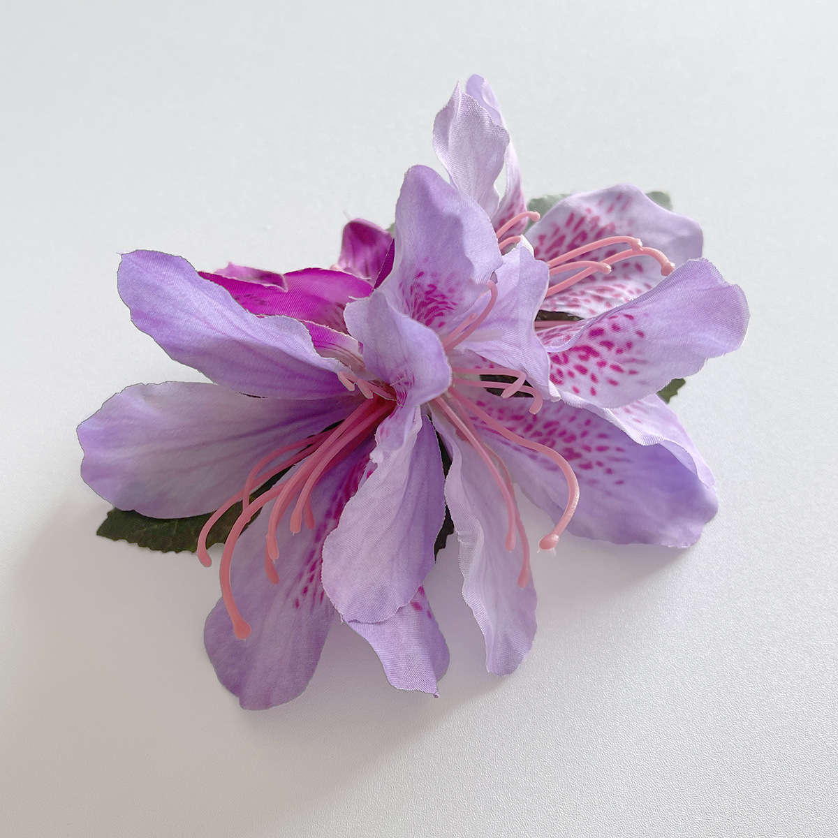 ハワイの卵の花のヘアピンタイ族の祝日のヘアピンの花の真珠のサイドクリップの女性のビーチの休暇の写真のアクセサリー