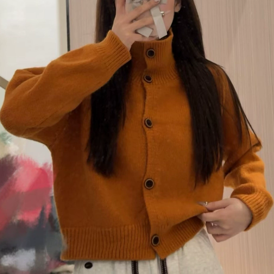 Зимний 2024 новый воротник дизайн чувство ниши однобортный серый свитер вязаный кардиган куртка женский топ