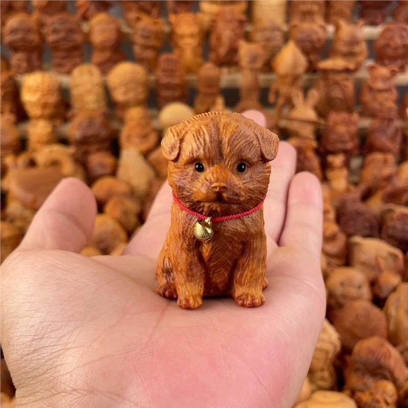 クスノキの木彫り、無塗装、無ワックス、子犬のハンドピース、木彫りの干支、かわいい動物、牧歌的な犬、富と幸運の装飾品|undefined