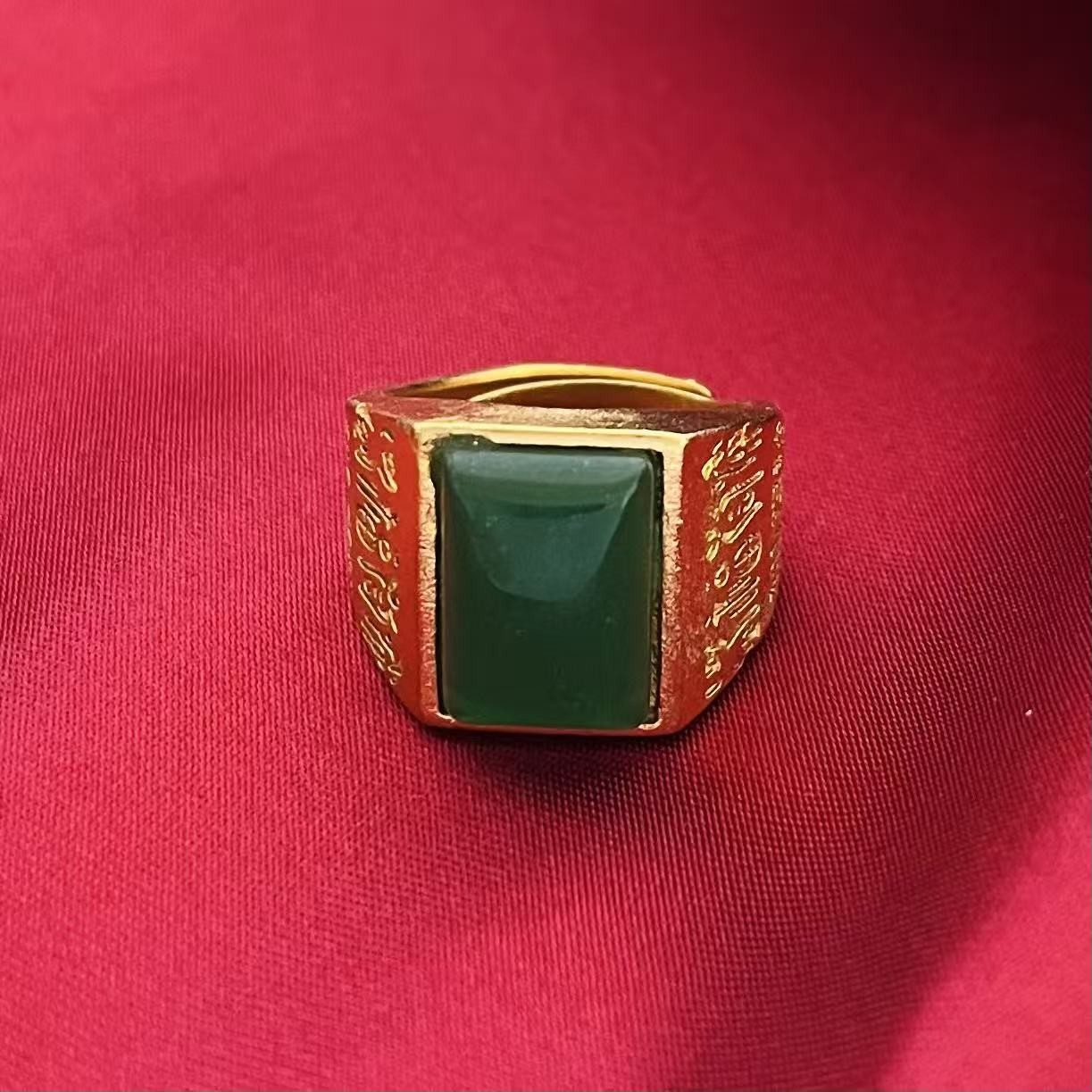 黄銅の金メッキの福の金儲けの指輪の男性の多種類の車の花は宝の蛇口の関公の戒子の金メッキの指輪を招きます。