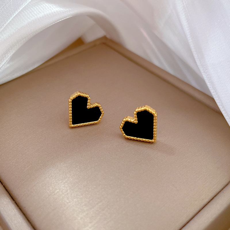 1 Pair Casual Simple Style Heart Shape Plating Inlay Titanium Steel Shell Ear Studs display picture 3