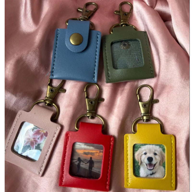 Cross-Border Same-Style Square 1inch Photo Leather Case with Collar Strap for Pet Photos, Pu Leather Keychain