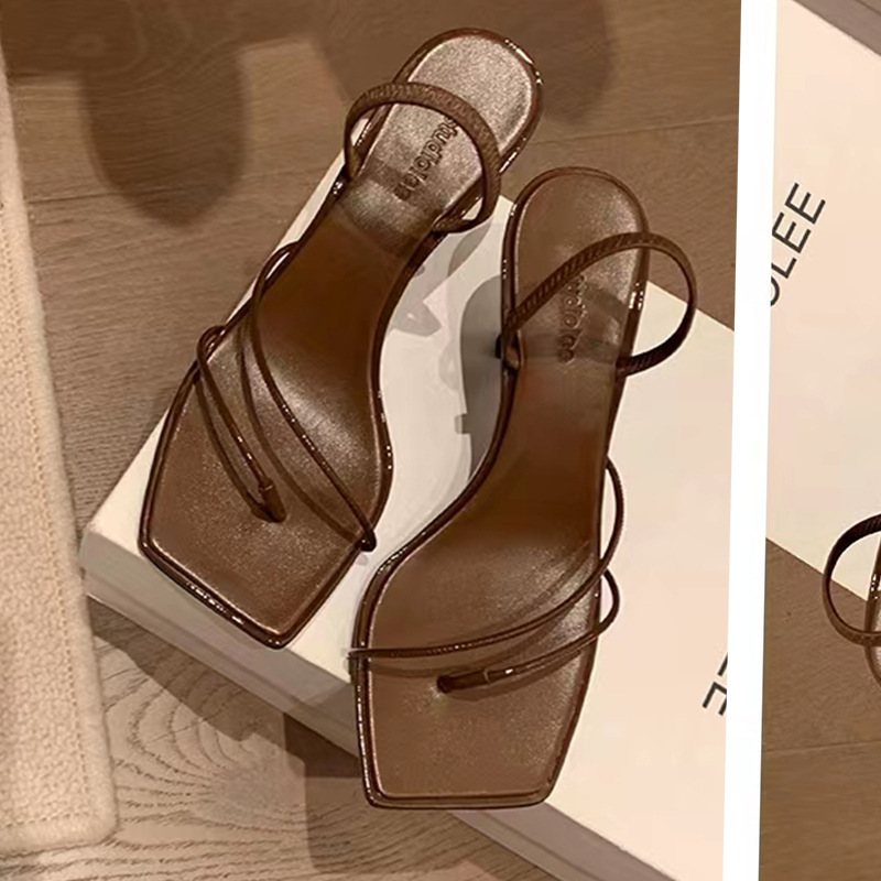 Grape Mom's Same Style French-Style Thin Strap Square-Toe Designer High-Heeled Thong Sandals with Kitten Heels