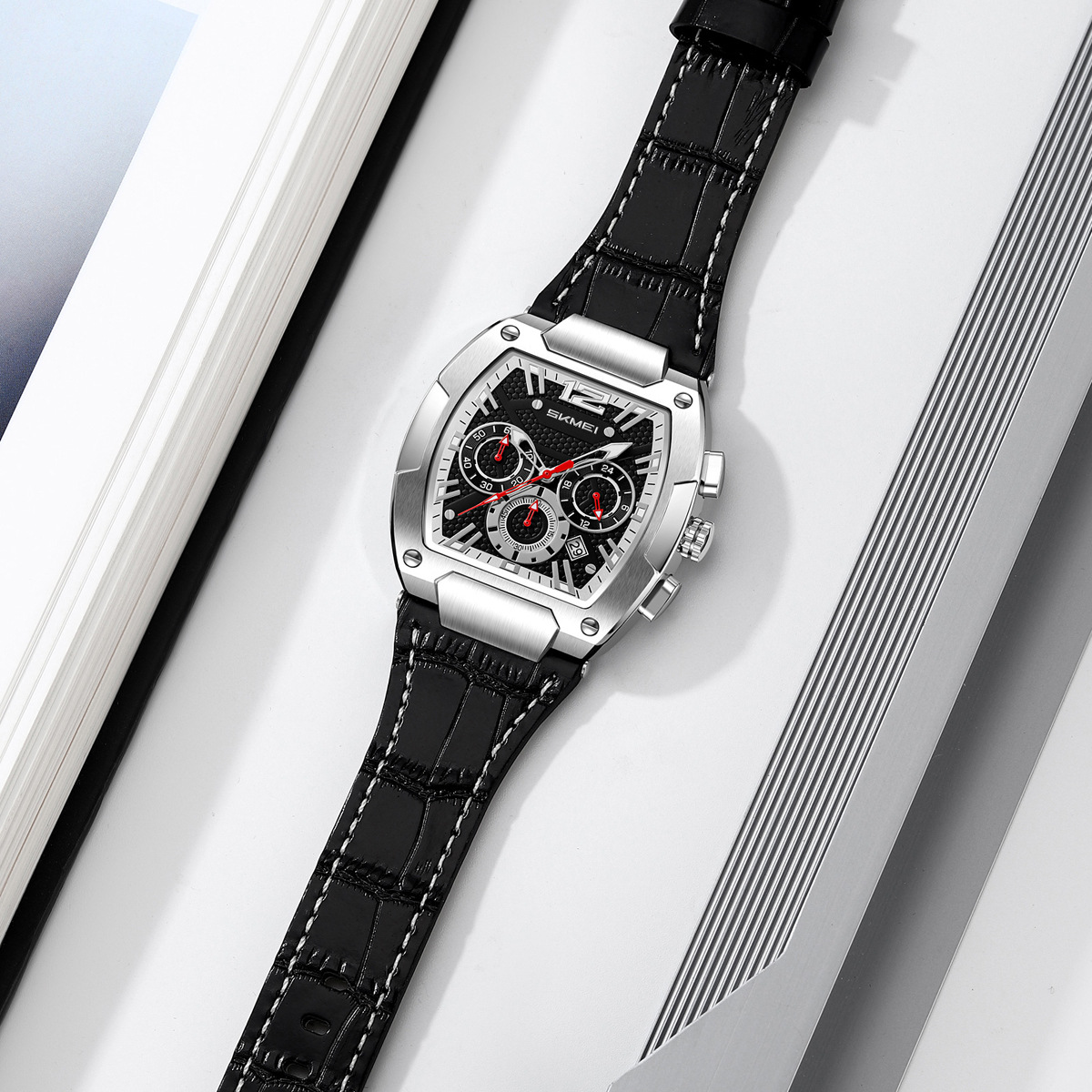 El momento del barril de vino reloj de negocios para hombres cronógrafo multifuncional calendario estrellas para hombres relojes de cuarzo transfronterizos al por mayor