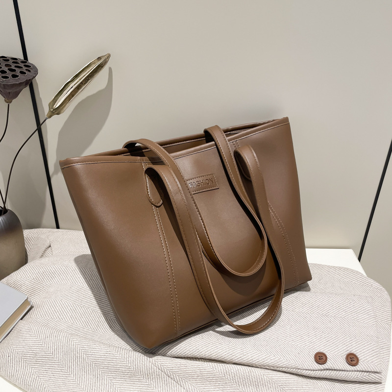 Bolsas de trabajo de gran capacidad de transporte coreano para mujeres 2024 nuevas bolsas de hombro de moda retro