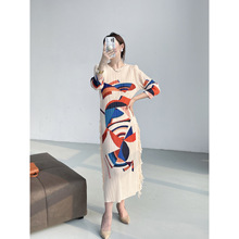 三宅2025春季新款修身显瘦流苏设计褶皱连衣裙气质印花长裙女