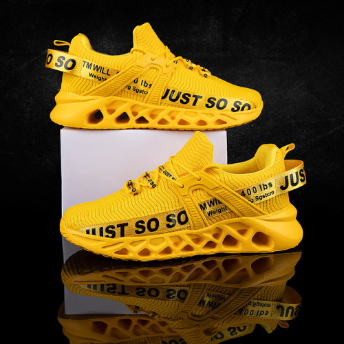 2025 Cross-border Men's Shoes New Couple Sports Shoes Breathable Flyknit Casual Shoes Large Size Blade Outdoor Running Shoes for Men