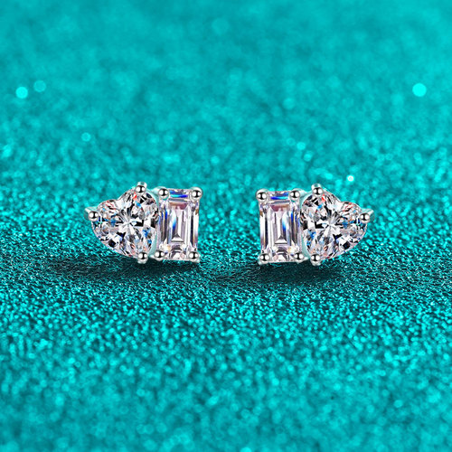 S925 sterling silver women's high-end simple PT950 gold-plated princess style niche square heart-shaped moissanite stud earrings