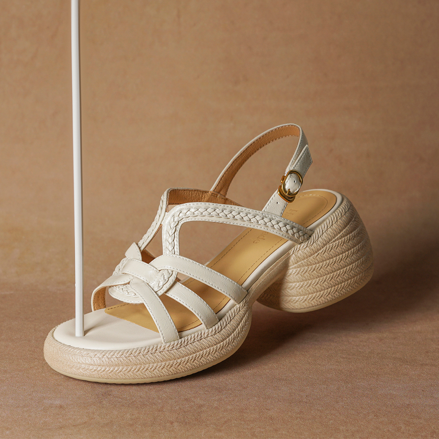 Sandal nữ hở mũi gót vuông đế dày 6 cm phong cách dệt — màu trắng ngà