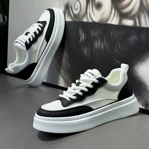 Men's Shoes Autumn 2025 New Breathable White Sneakers Sports Casual Shoes Men's Trend Brand Niche Anti-Slip Wear-resistant Pumps