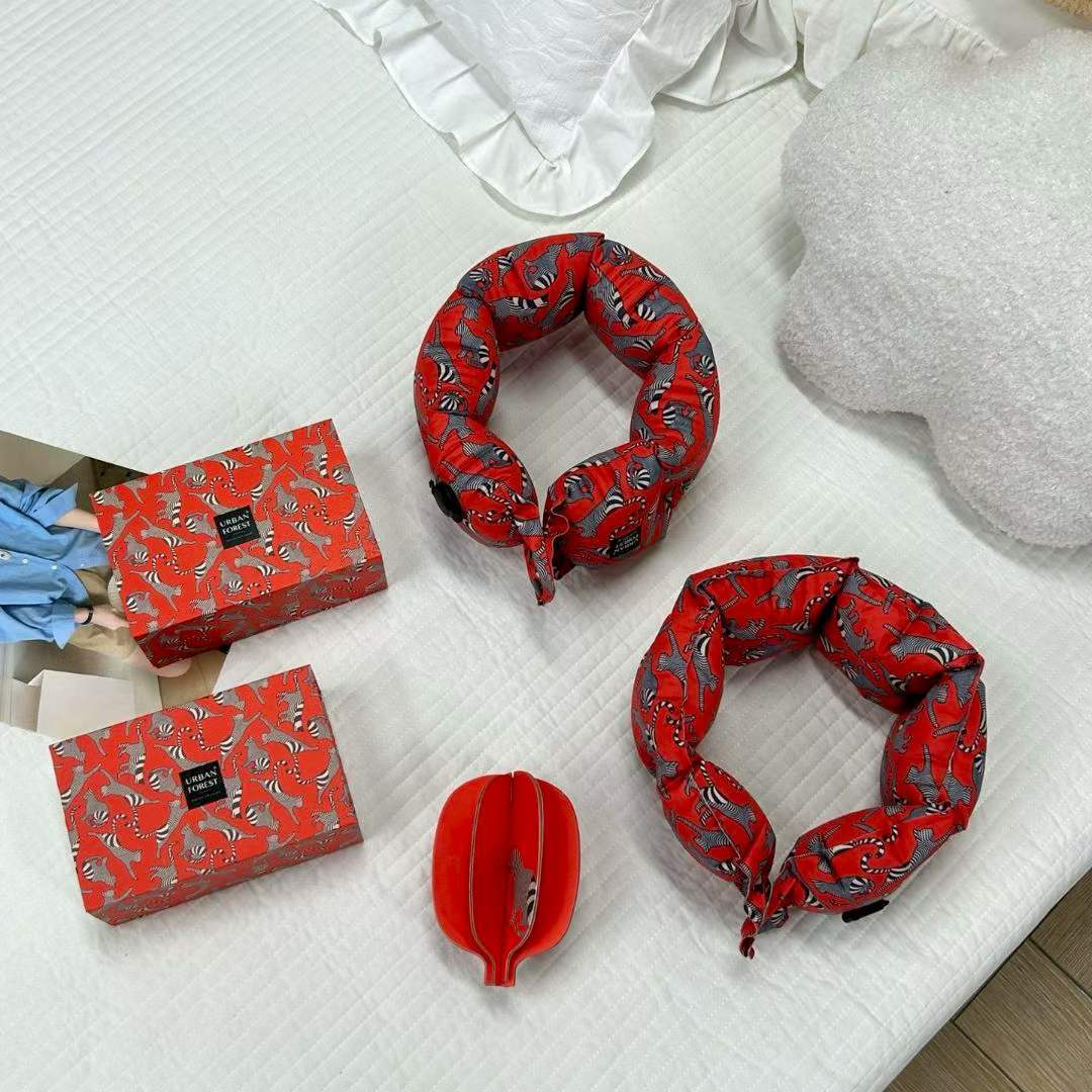 Wholesale Foreign Trade Inventory Urban Forest Pocket Inflatable Pillow Set Neck Pillow Foreign Trade Live Streaming Group Purchase Supply