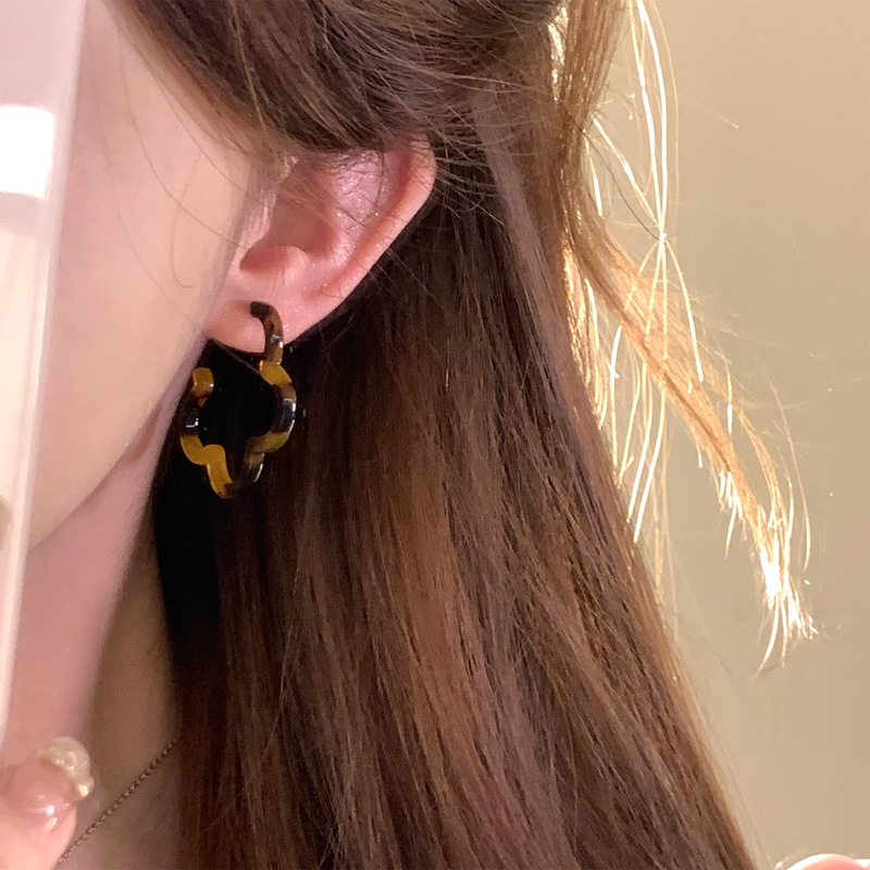 复古美拉德琥珀色镂空花朵耳环女小众独特设计耳钉高级感气质耳饰|undefined