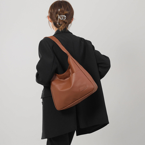 Bags Women's Casual Retro Large Capacity Shoulder Bag  Autumn and Winter New Bucket Bag Korean Style Simple Versatile Women's Bag
