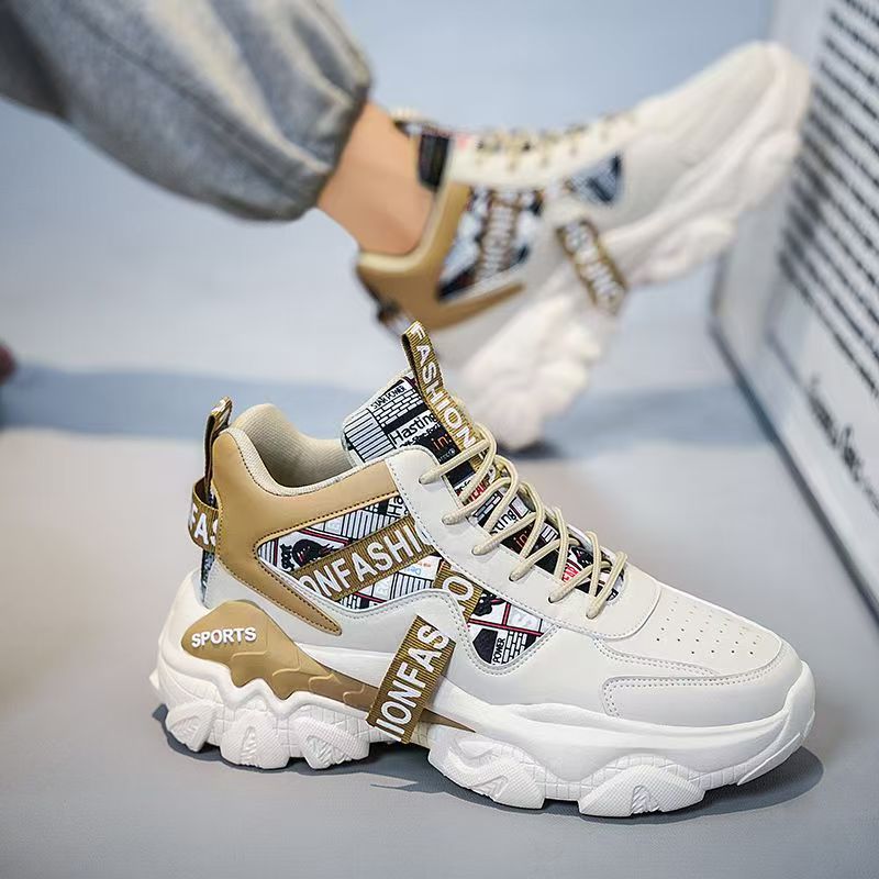 Zapatos de invierno para hombres nuevos zapatos de alta altura, zapatos deportivos de hombre, tendencia universal, suela gruesa aumentada, zapatos casuales para correr.