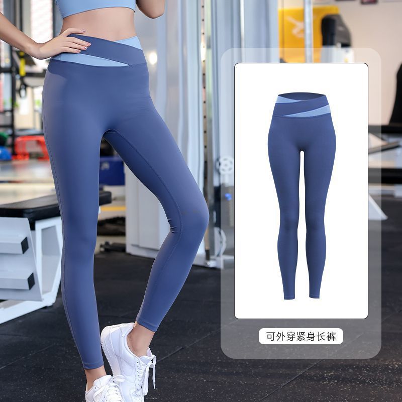 Nuevo juego de ropa de yoga de color de contraste para mujeres de verano red profesional para correr ropa de yoga de mujer rápida y seca con cojín de pecho