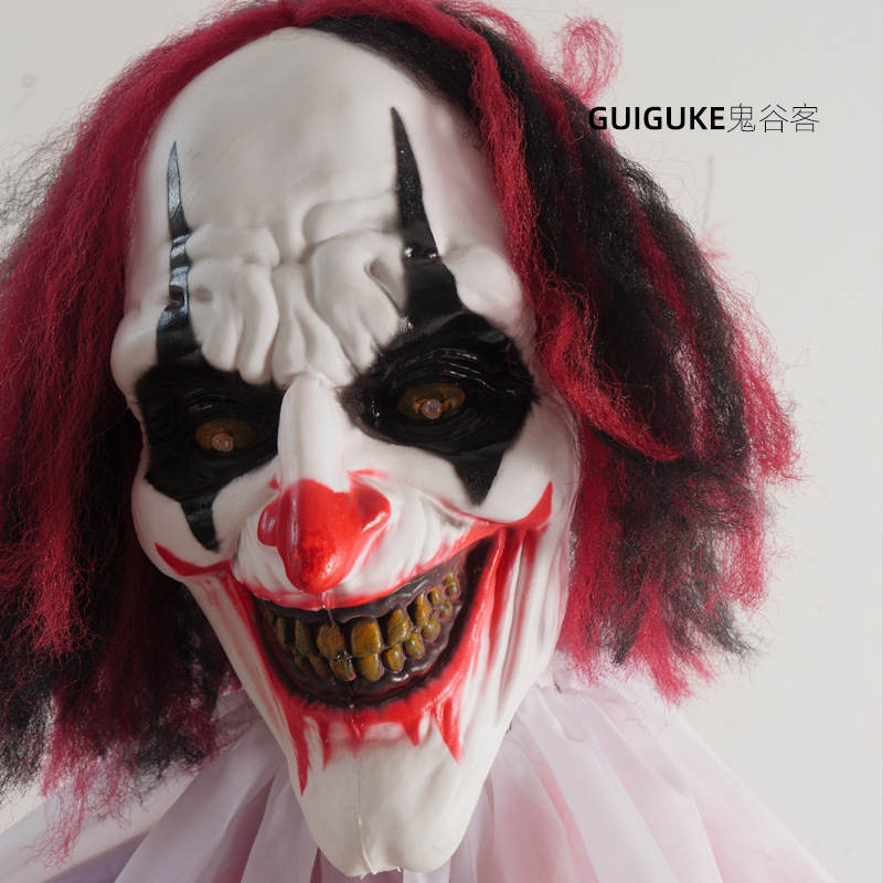 Accesorios de inducción eléctrica de pie de Halloween transfronterizos casa encantada habitación secreta decoración de bar decoración de payaso de terror