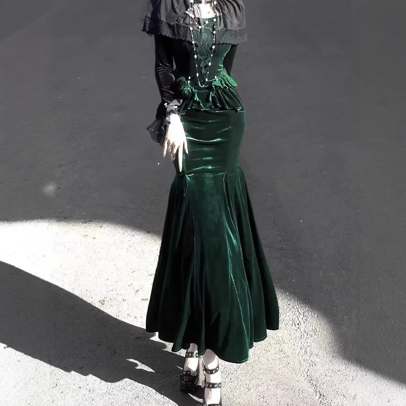 Dark Forest Lolita Green Strapless Mermaid Dress with Shawl Elegant Slim Fit Mature Evening Gown Lolita Long Dress Dark Forest Lolita Green Strapless Mermaid Dress with Shawl Elegant Slim Fit Mature Evening Gown Lolita Long Dress