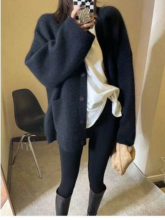 韩版简约V领口袋毛衣外套女秋冬宽松大版开衫显瘦百搭软糯针织衫|undefined