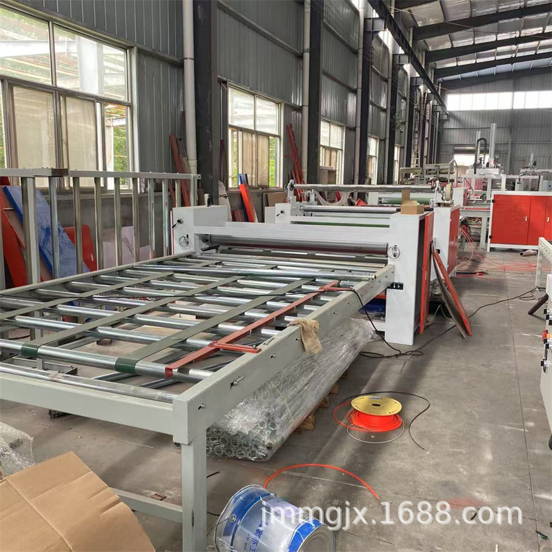 Carbon Crystal Board Cold Glue Veneer Machine Pet High-Gloss Skin-Feel Wood Veneer Flat Laminating Machine Hot Melt Adhesive Film Laminating Machine