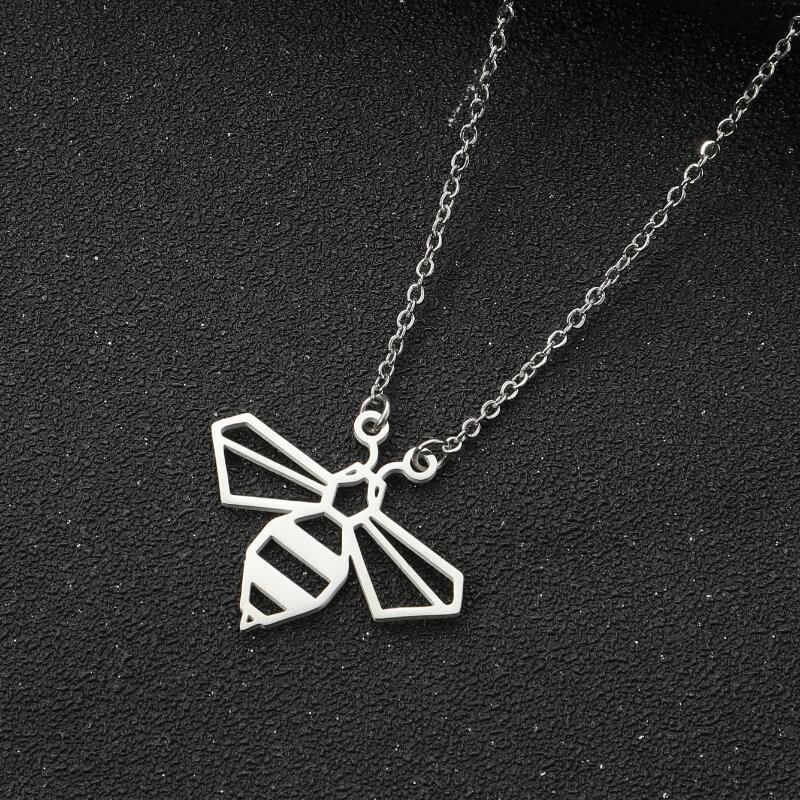 Titanium Steel Cute Plating Bee Necklace display picture 6